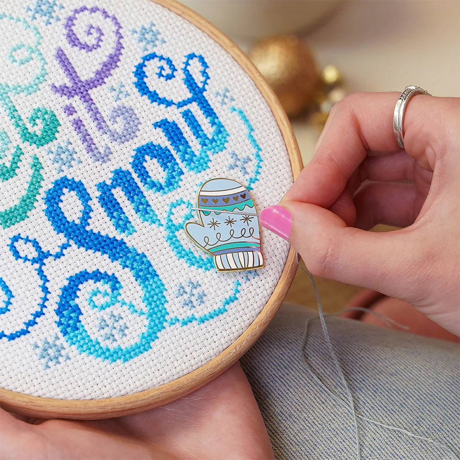 Needle Minder - Mitten - Image 2